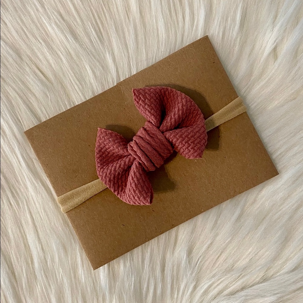 Mauve Bow on Nylon or Clip In